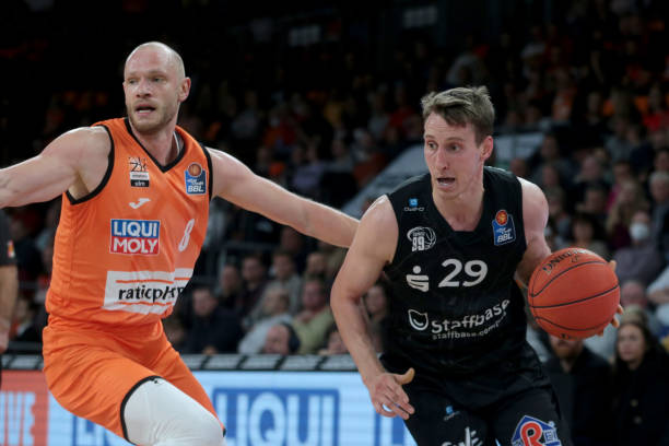 特别是在 特别是在